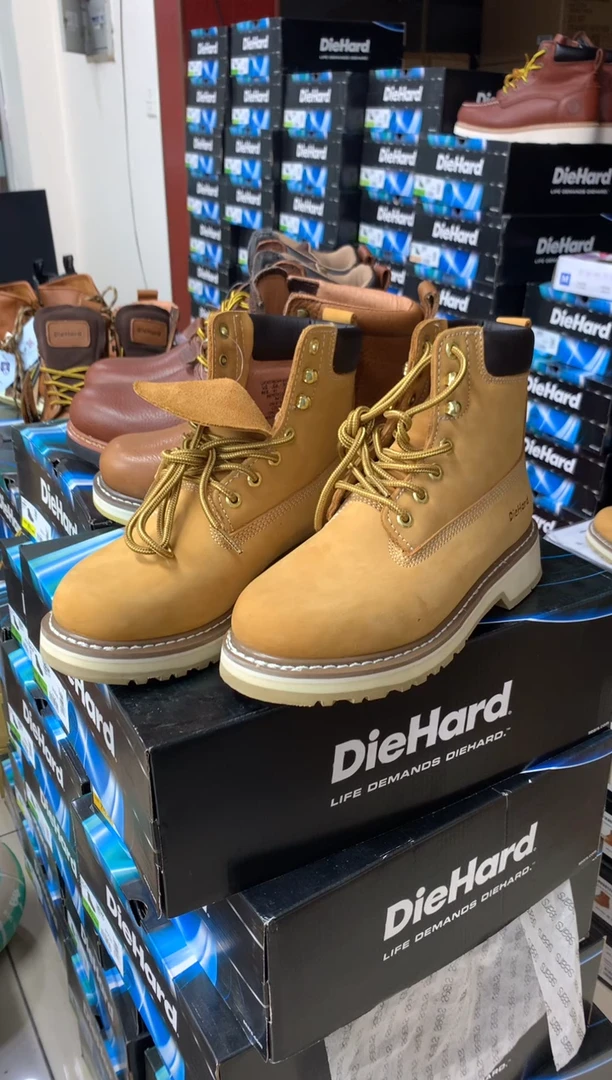 牛皮41码，84101 ，运动鞋码，工装靴，默认微瑕