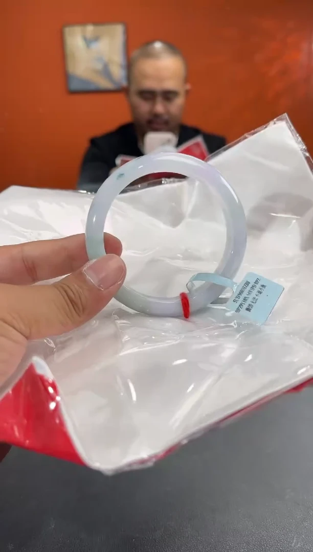 未镶嵌手镯翡翠34