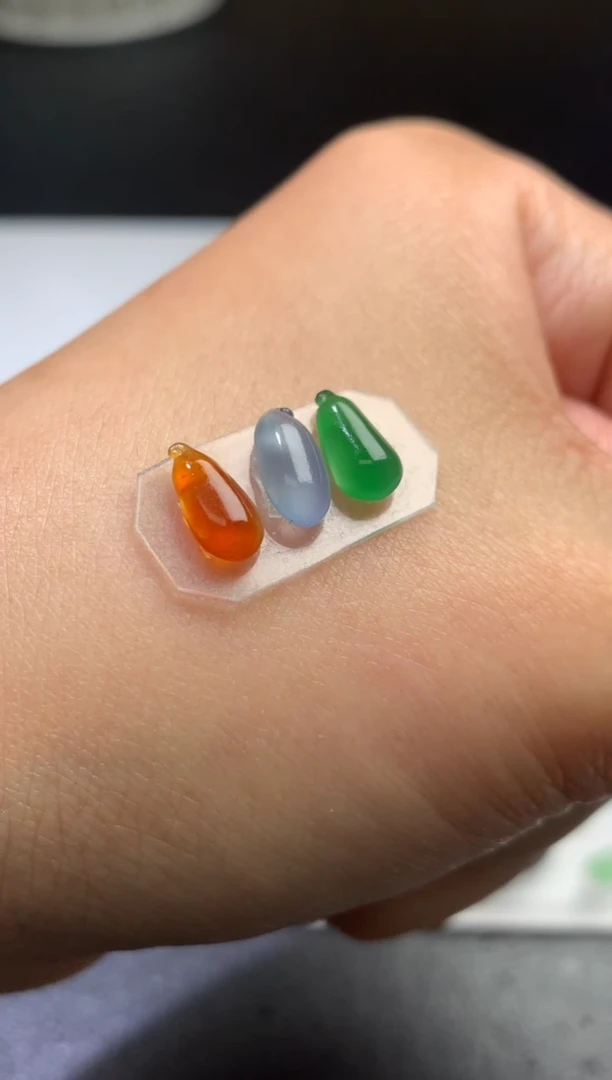 未镶嵌定制翡翠毛货 9.6-4.7-3.2