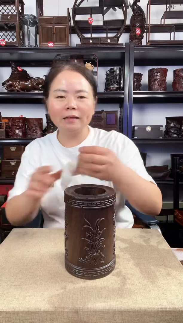 木梅兰竹菊笔筒老李红木工艺品