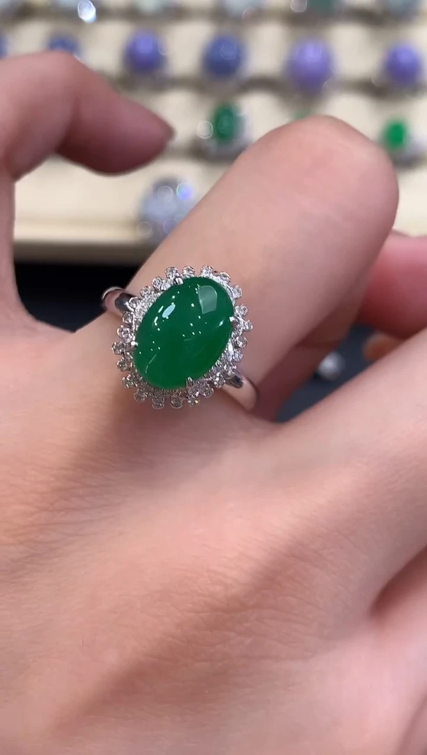 18K金镶嵌戒指翡翠a60