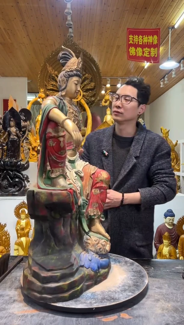 金丝楠二**苏矿彩仿古工艺自在观音95cm高