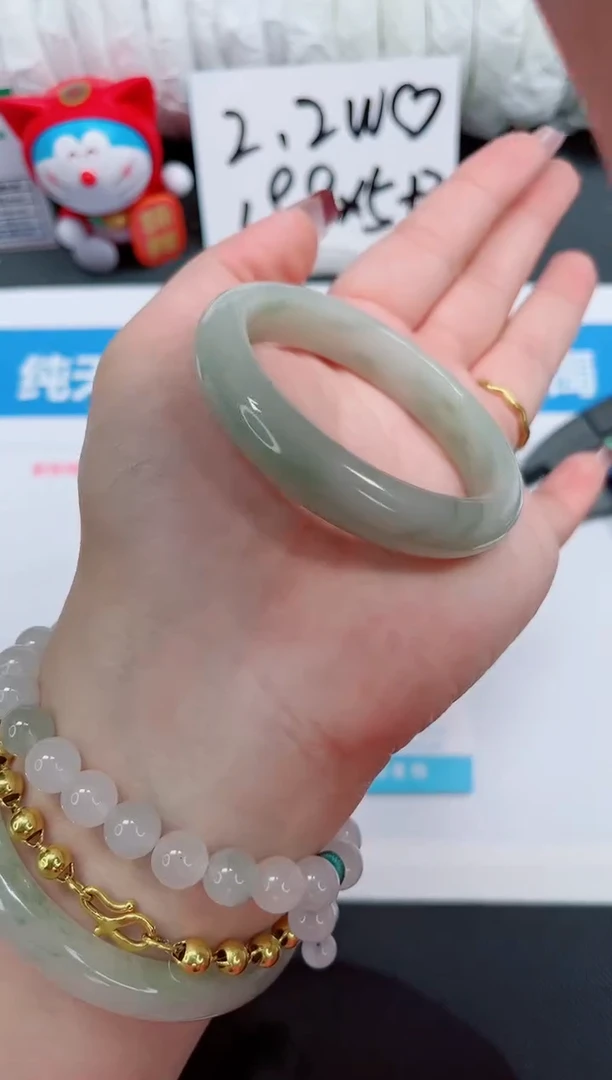 【闪购商品】石英质玉手镯未镶嵌119