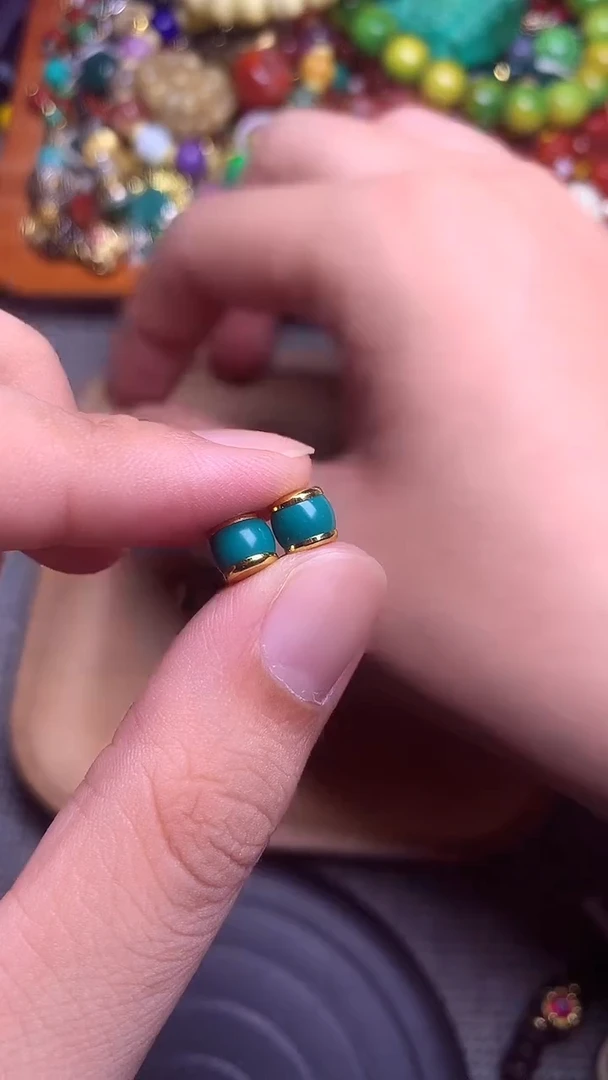 颈饰琉璃汉堡卡6+mm 一对发