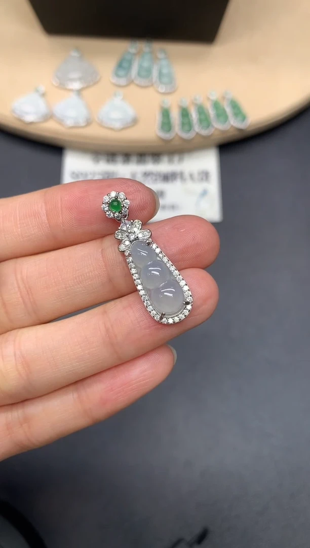 翡翠银S925镶嵌吊坠(不含链)福豆【无服务费】