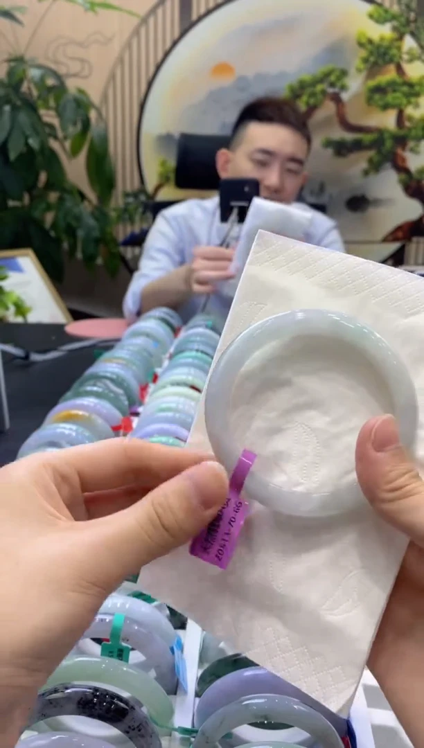 翡翠手镯未镶嵌0000008872