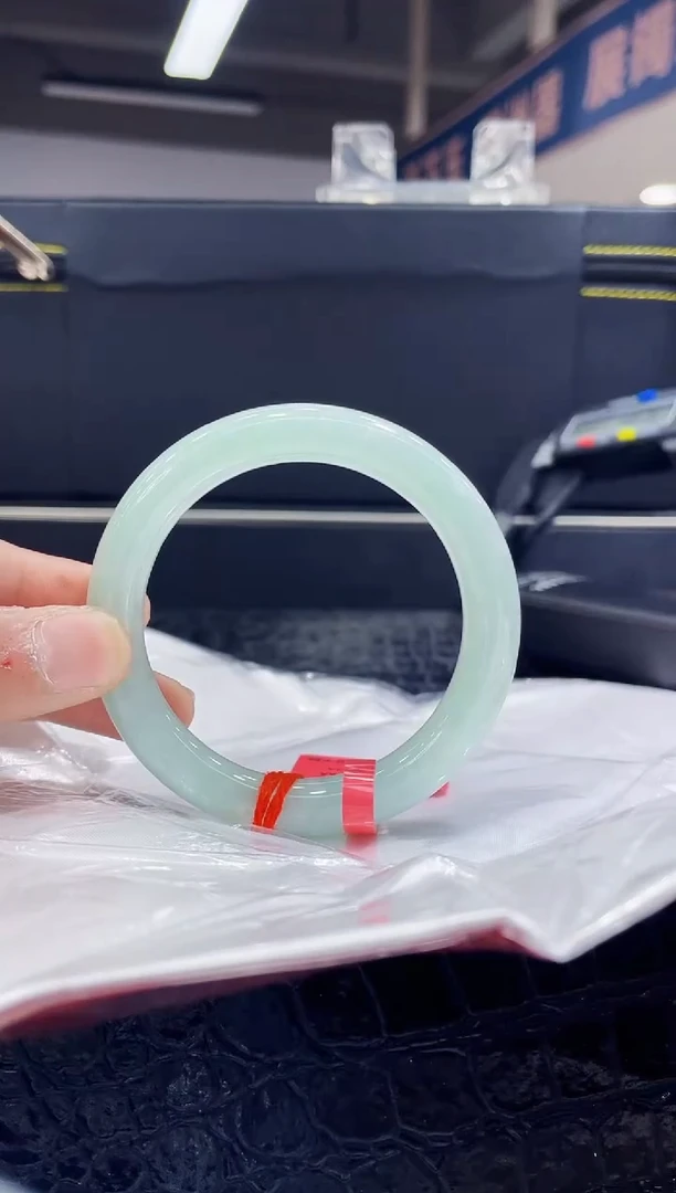 未镶嵌手镯翡翠19