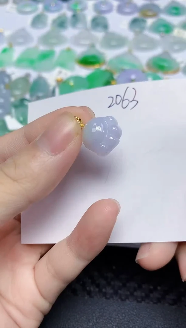 翡翠未镶嵌颈饰天然缅甸翡翠A货