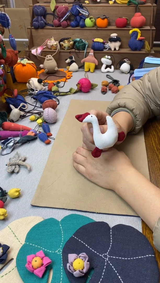 布布艺 大白鹅胸针