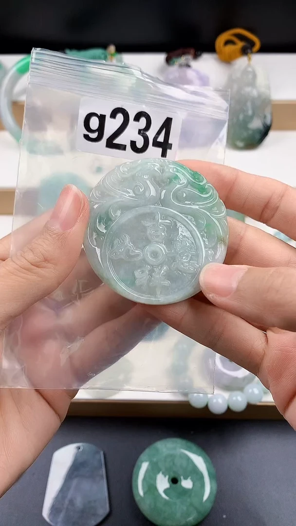 颈饰未镶嵌翡翠天然翡翠吊坠挂件