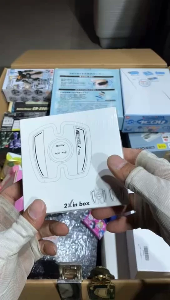 8新高*懿中古商品，瑕疵品，不保好坏。054