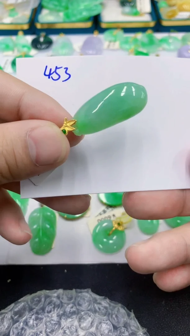 颈饰未镶嵌翡翠翡翠