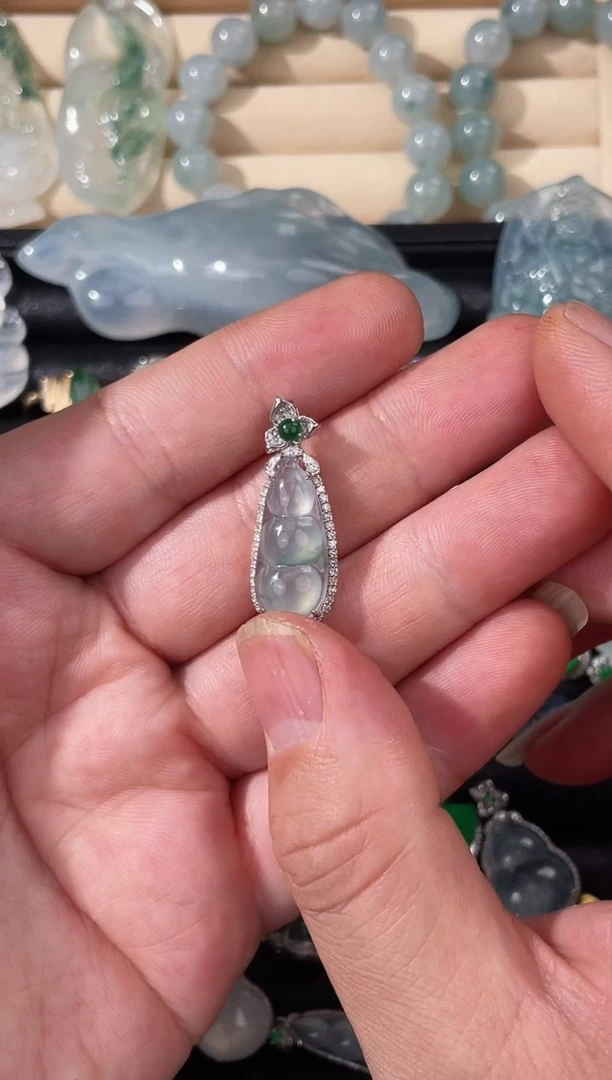 吊坠(不含链)18K金镶嵌翡翠久甜翡翠严选缅甸A货翡翠