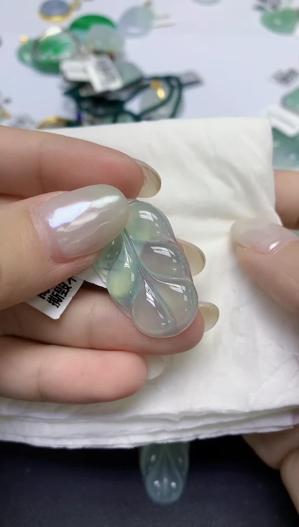 颈饰18K金镶嵌翡翠天然缅甸翡翠A货百元以上9元证书费自理