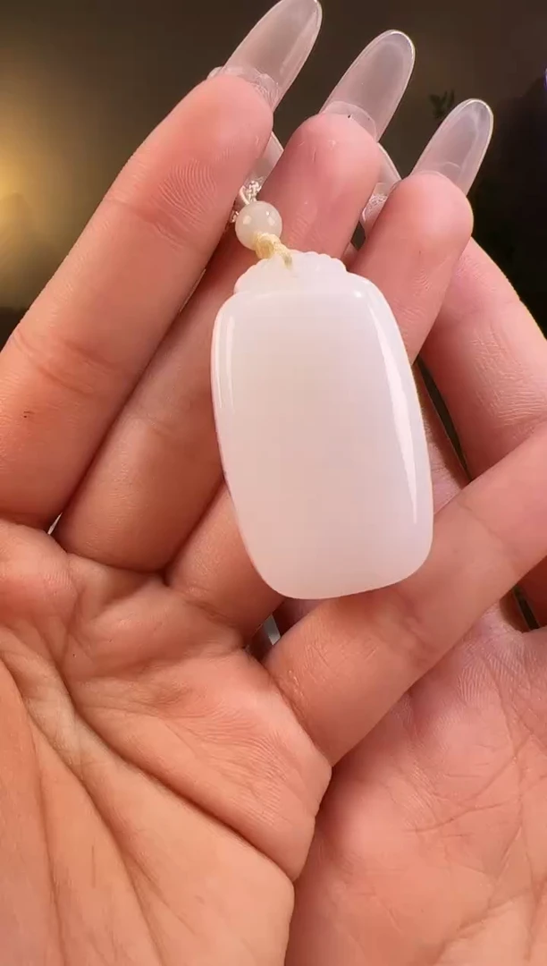 【闪购商品】和田玉颈饰未镶嵌无事牌 31