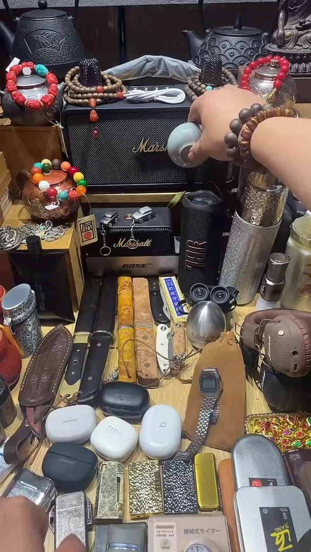 瓷片闪购商品 如图所示