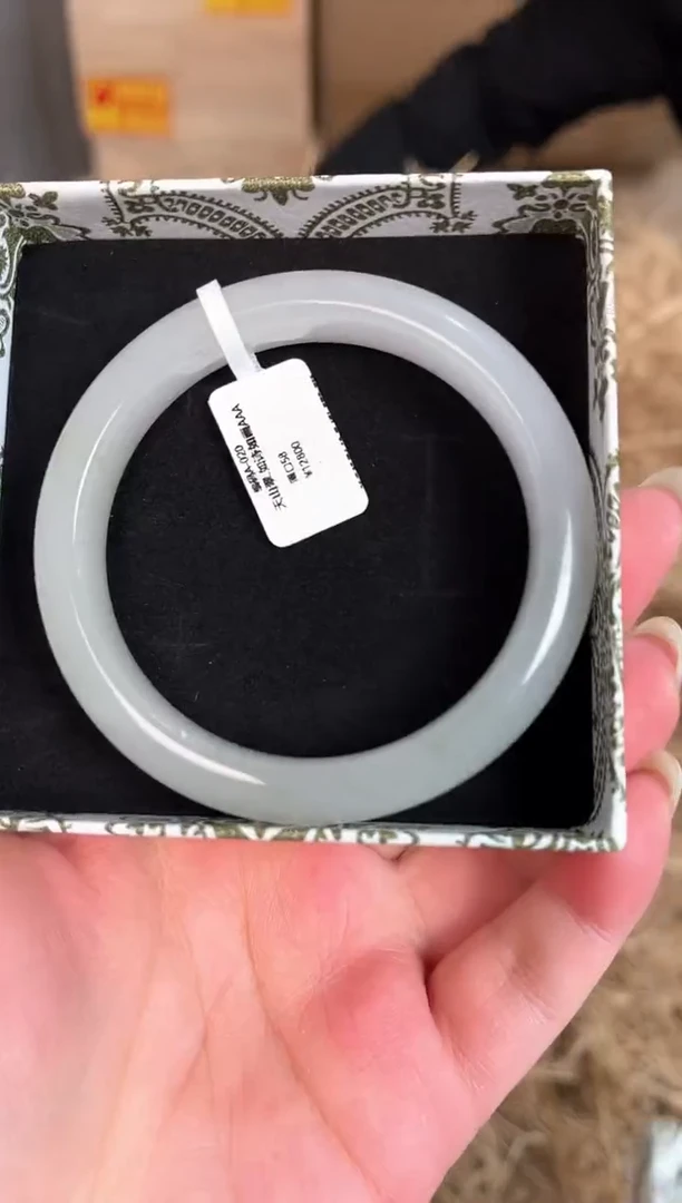 未镶嵌手镯石英质玉A-020