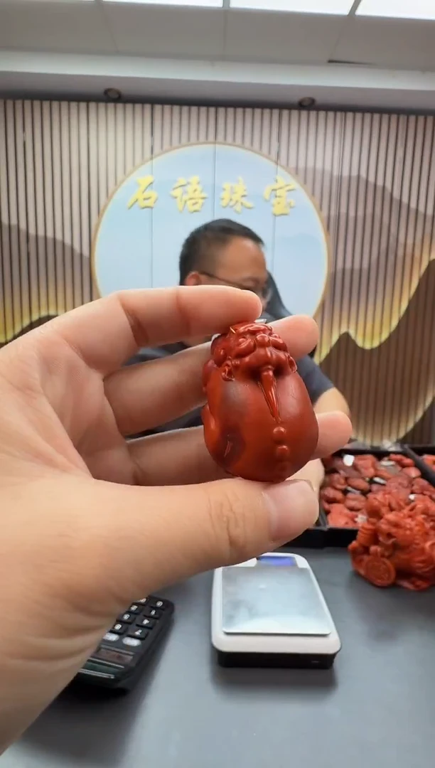 未镶嵌雕刻南红玛瑙094ZB1111产品一个