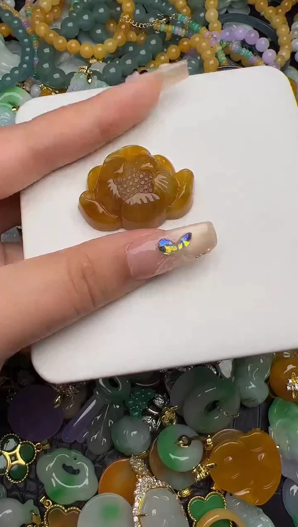 翡翠未镶嵌颈饰天然缅甸翡翠吊坠