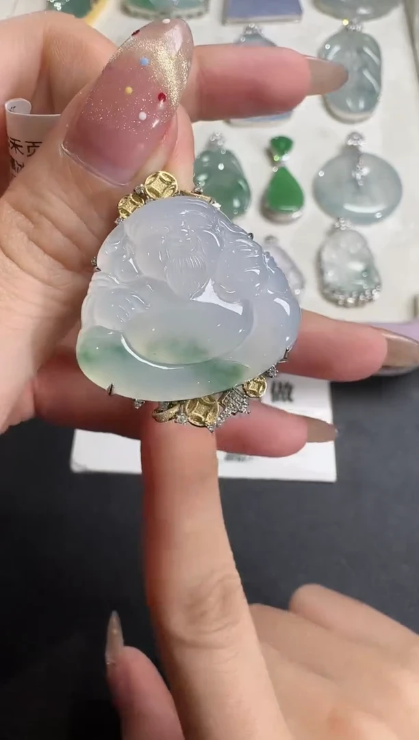 【闪购商品】翡翠吊坠(不含链)18K金镶嵌【源头工厂】钻石镶嵌