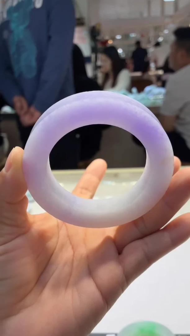 未镶嵌定制手镯定制翡翠参考价大万