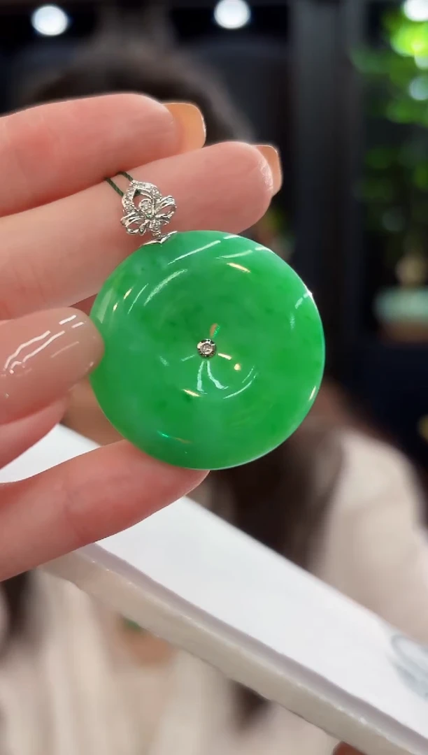 吊坠(不含链)18K金镶嵌翡翠  缅甸A货/支持复检/一件