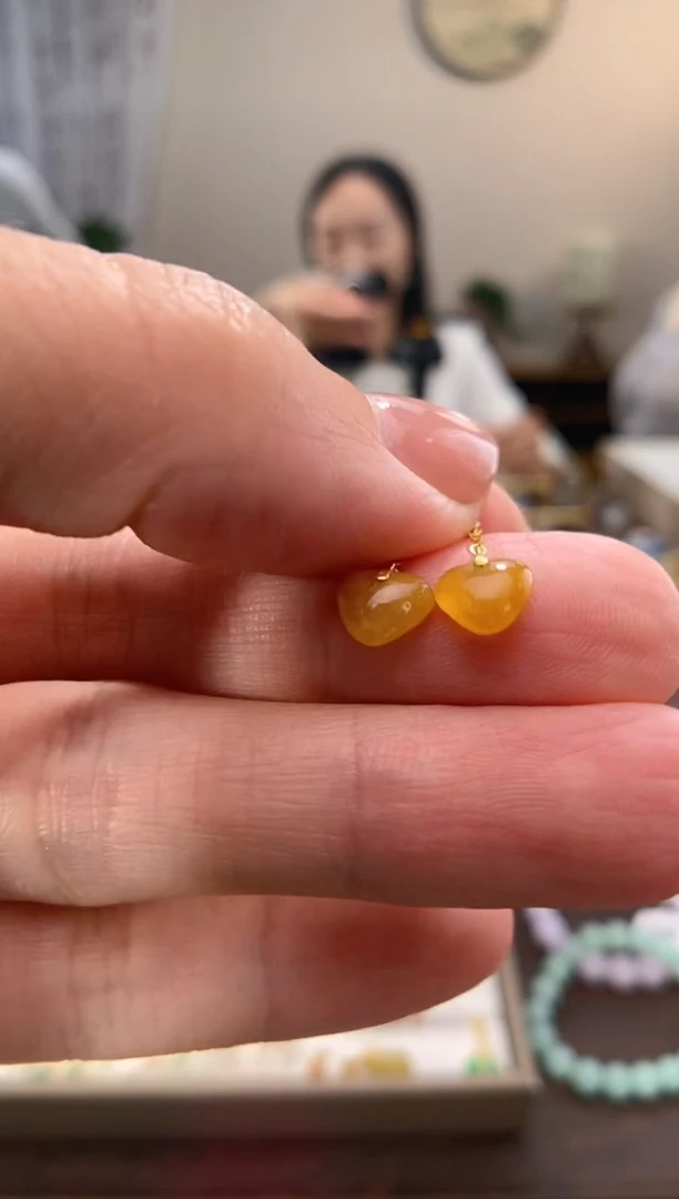 翡翠18K金镶嵌吊坠(不含链)耳饰一对