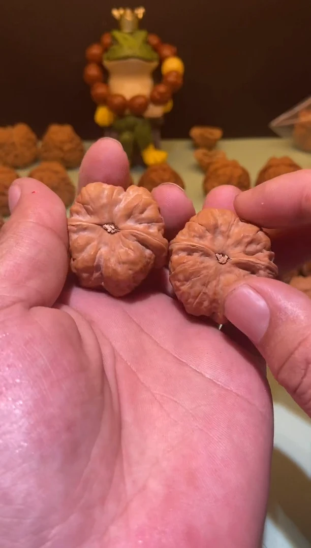 【闪购商品】文玩核桃吊坠山海核饰蛤蟆头39  598