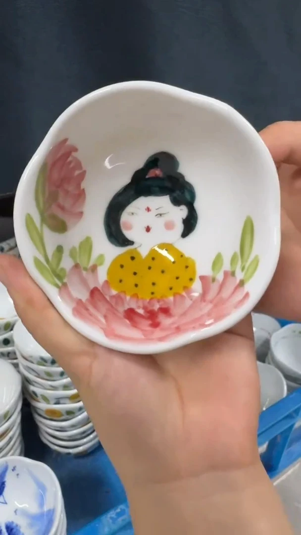 瓷片景德镇陶瓷食品级手绘釉中彩-三足蘸料碟