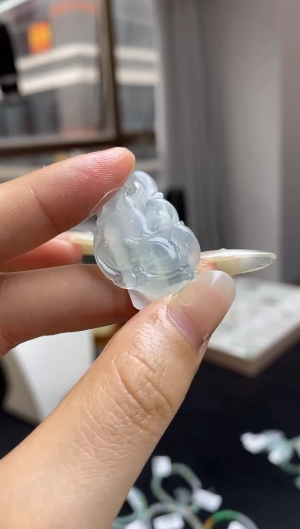 定制翡翠未镶嵌翡翠毛货~
