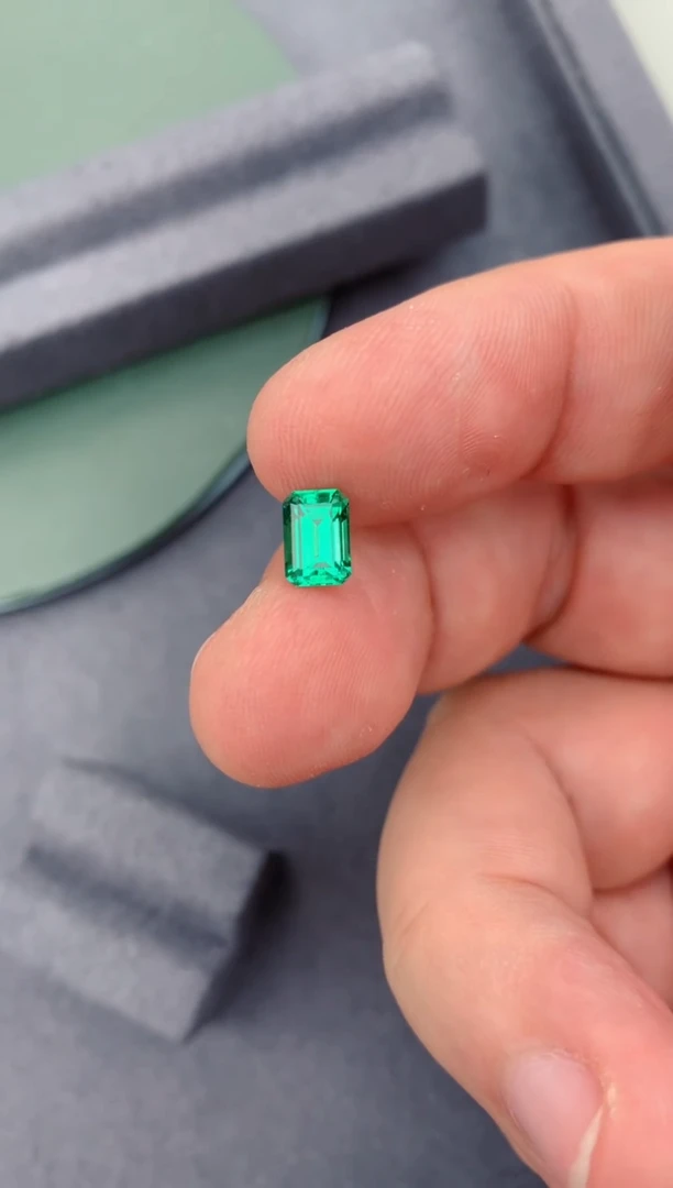 裸石祖母绿1.07ct 祖母绿无油沃顿VB