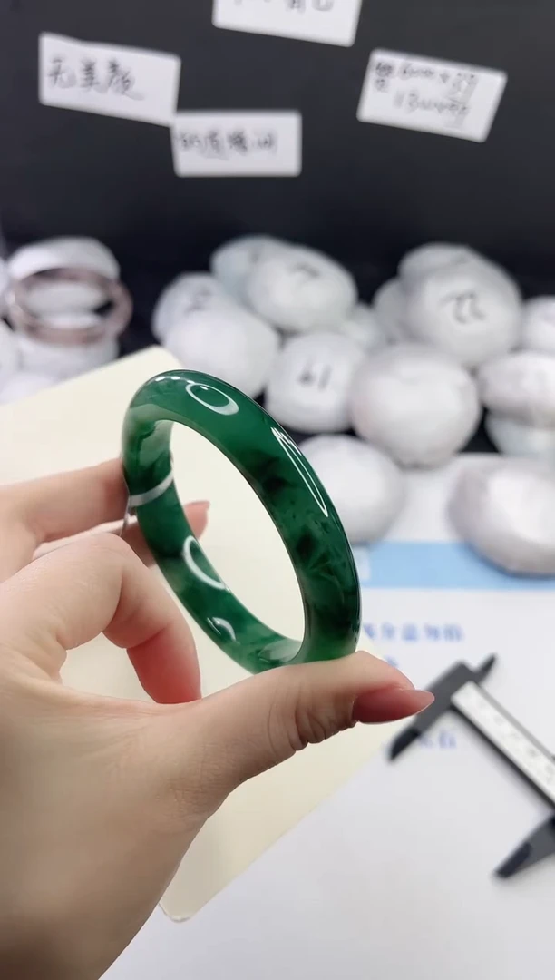 未镶嵌手镯石英质玉多样性发货V122