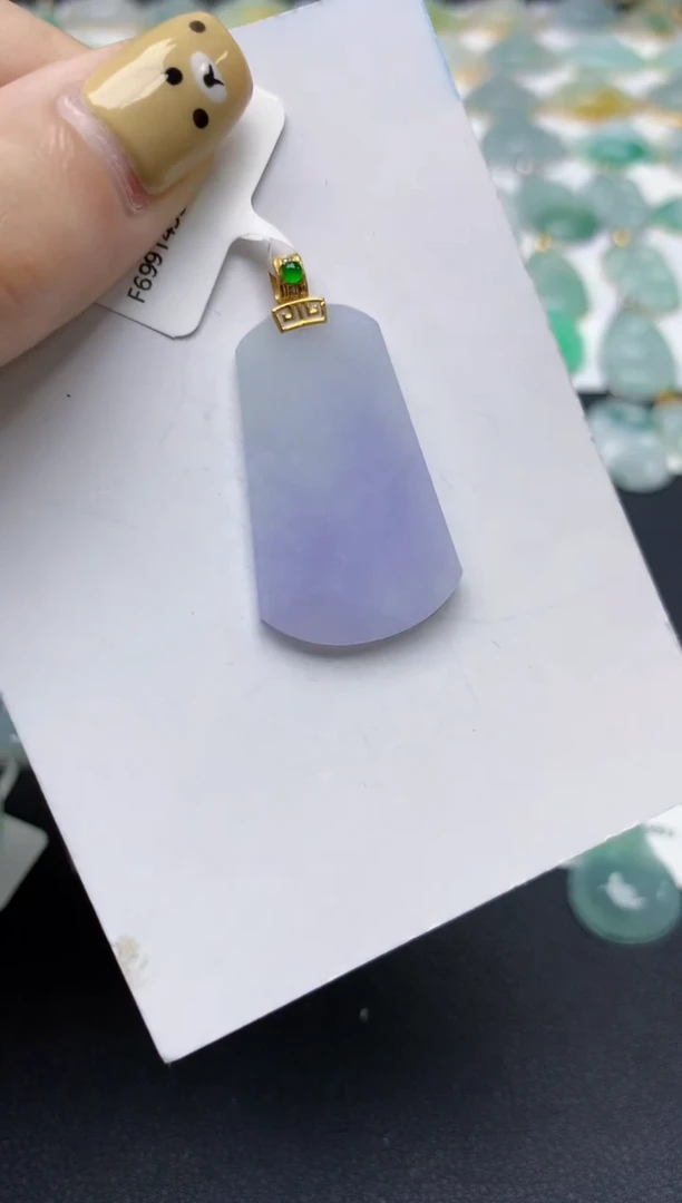 翡翠18K金镶嵌颈饰天然翡翠A货