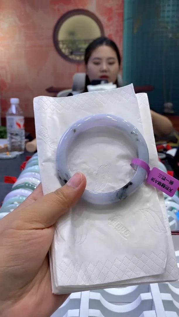 翡翠手镯未镶嵌多人0011014