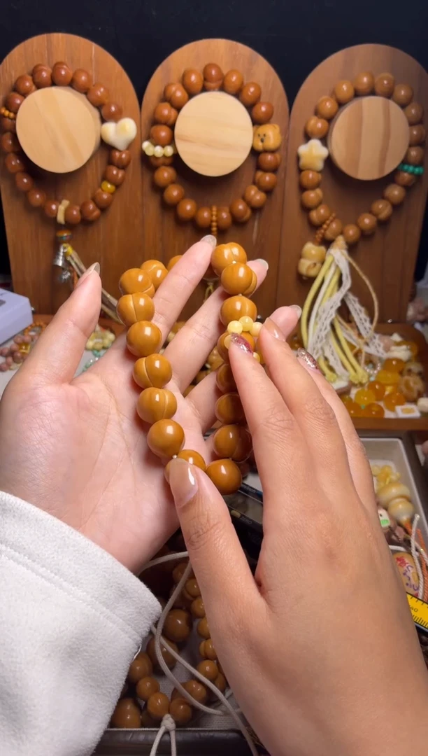 手串猴头核桃彩**南全品聚宝盆黄跑环手串