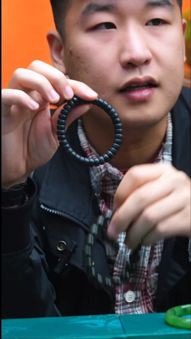 未镶嵌手串和田玉黑青药片手串卡9