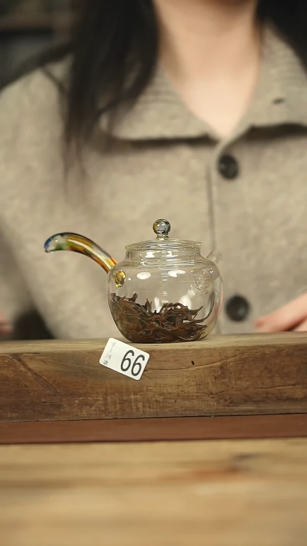 设计师手作款玻璃侧把壶