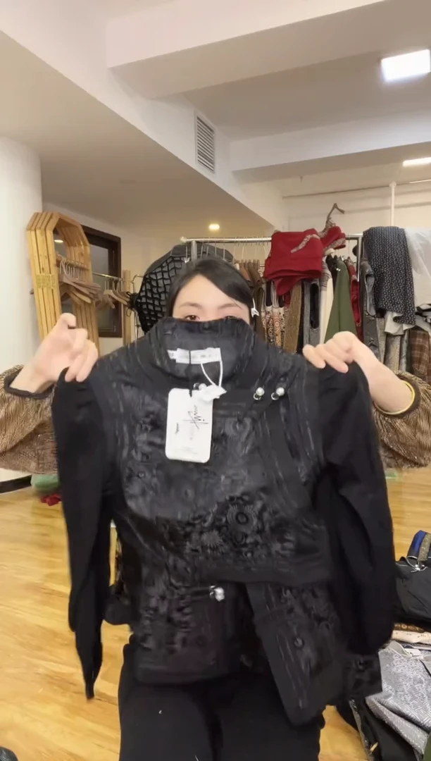 M码       90-105斤 纱袖