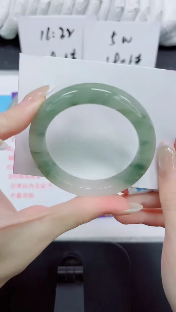 石英质玉手镯未镶嵌217