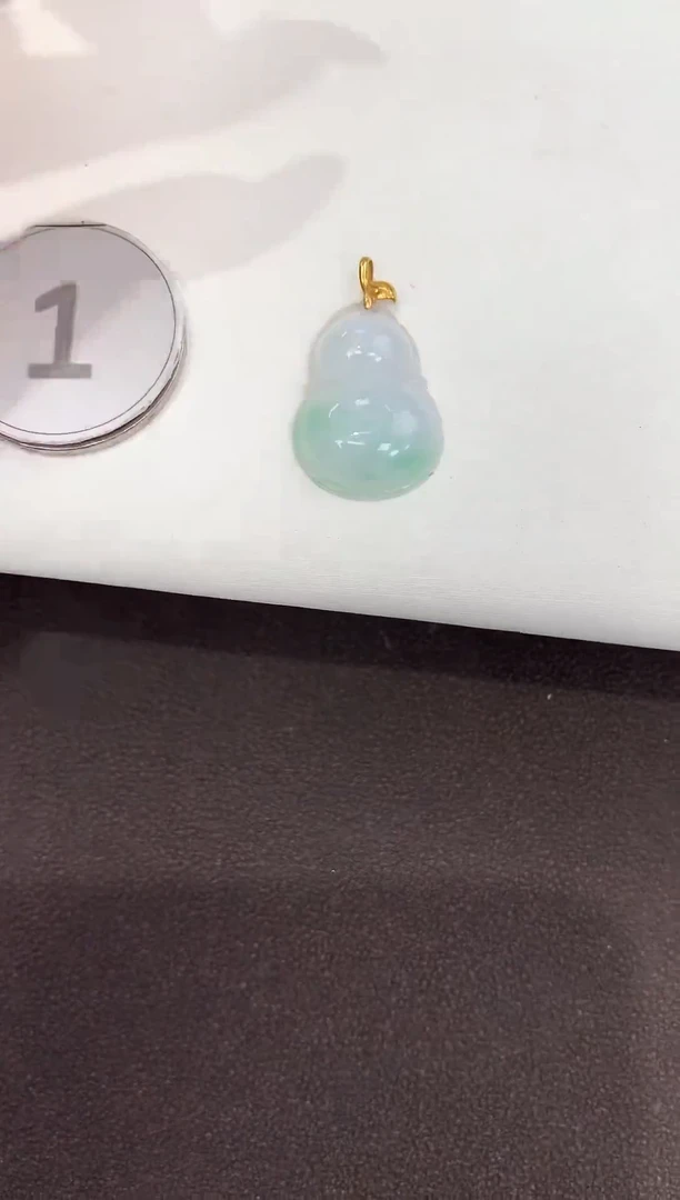 颈饰18K金镶嵌翡翠天然缅甸A货翡翠