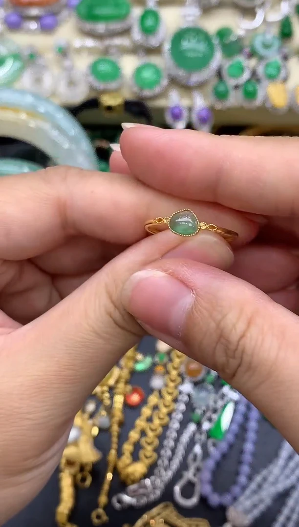 翡翠戒指18K金镶嵌410-中国好珍宝