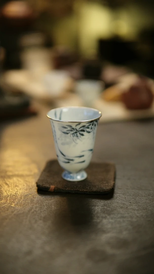 阿眠        清物堂柴窑青花小鱼杯
