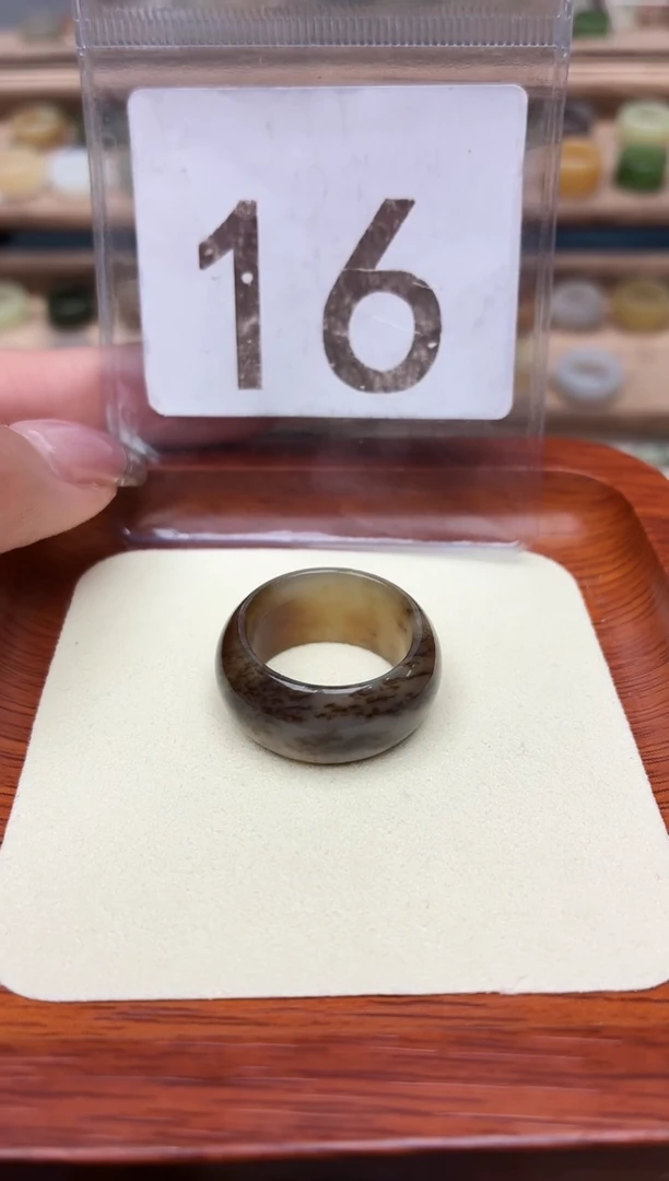 未镶嵌戒圈和田玉17号