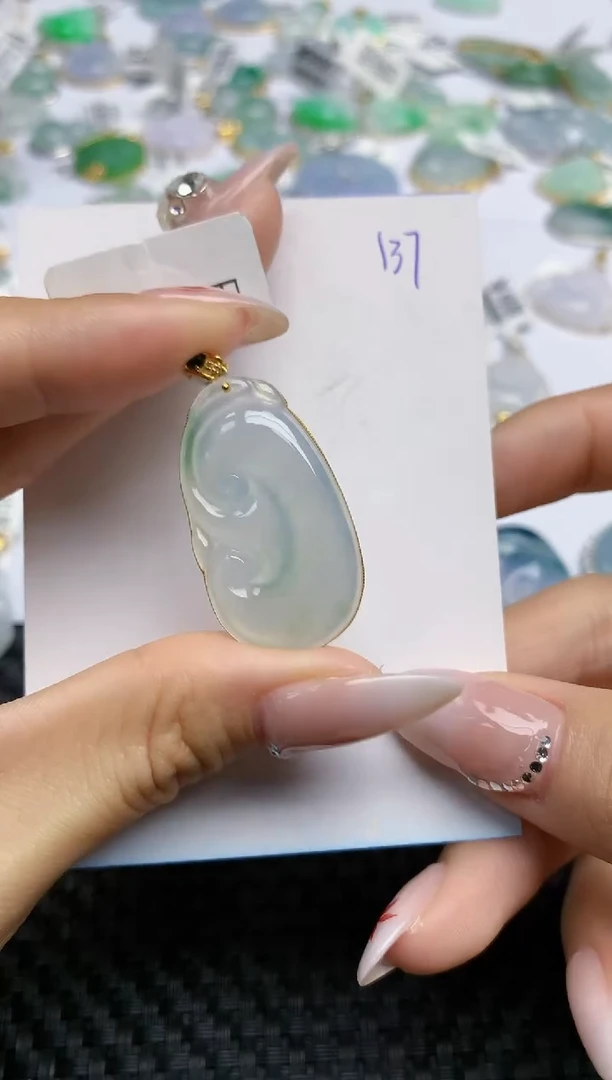 【闪购商品】翡翠颈饰18K金镶嵌 天然翡翠A货