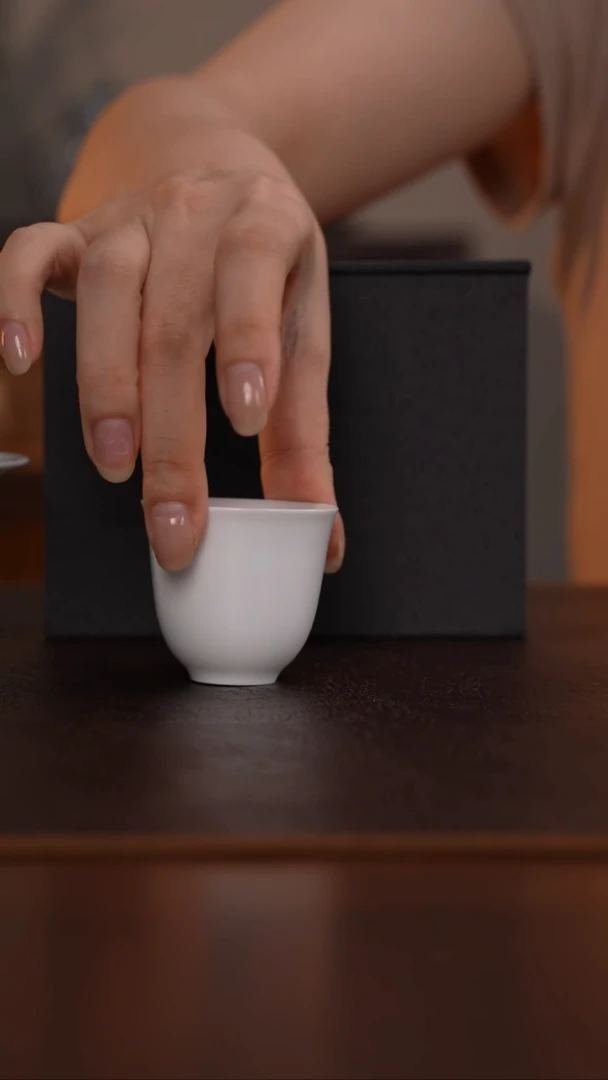 景德镇高温陶瓷白铃铛杯号0cc