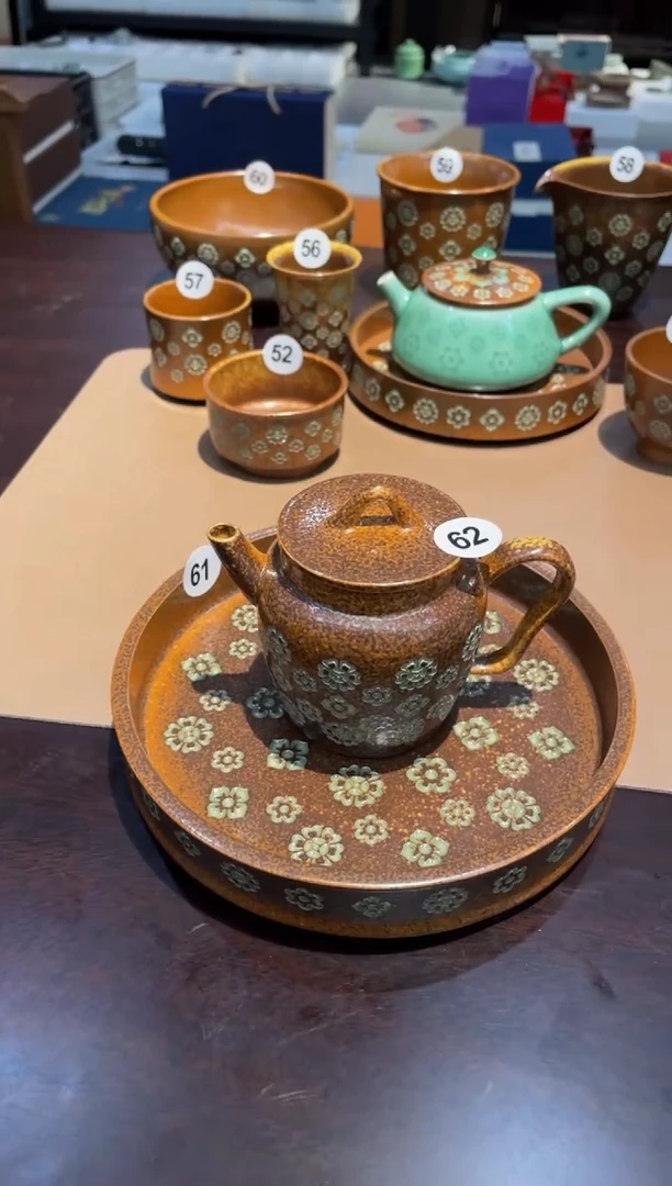 起*淼61+6宝相花壶+大壶承