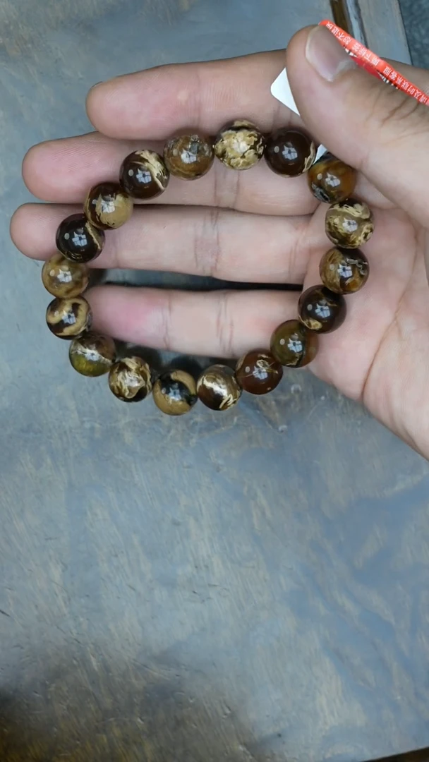 【闪购商品】琥珀裸石未镶嵌微瑕溶洞手串/多样性发其一