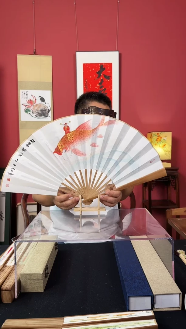 国画于明华折扇作品