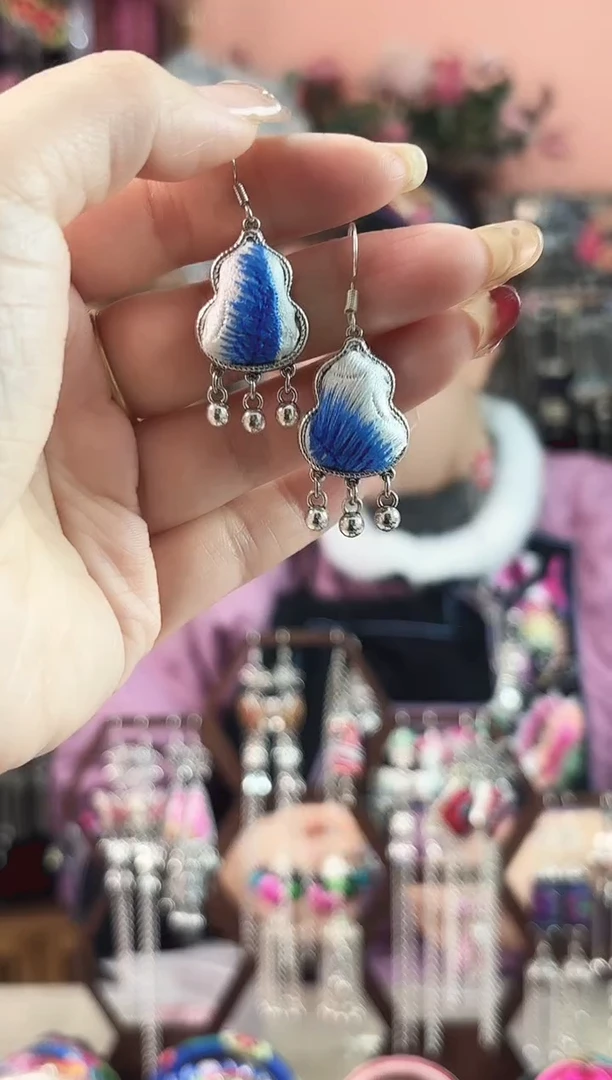 艺枝独绣手工饰品549