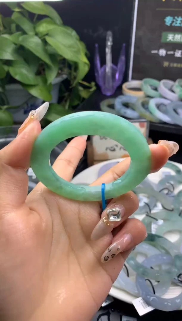 【闪购商品】定制翡翠定制翡翠手镯未镶嵌48-61圈